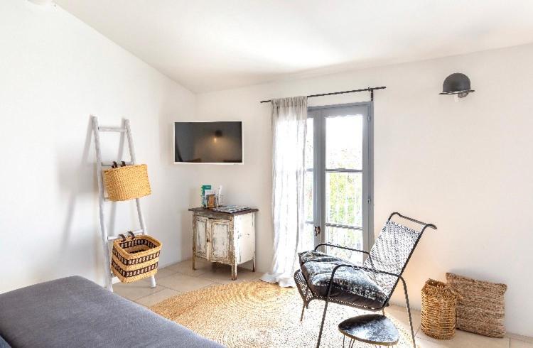 Suite Sur La Sorgue L'Isle-sur-la-Sorgue Ngoại thất bức ảnh
